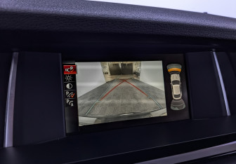 Подержанный автомобиль BMW X4 2017 года (26 фото)