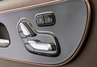 Подержанный автомобиль Exeed VX 2023 года (30 фото)