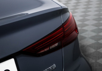 Подержанный автомобиль Audi A3 Sedan 2016 года (16 фото)