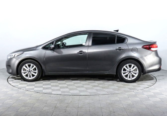 Подержанный автомобиль Kia Cerato Sedan 2019 года (3 фото)