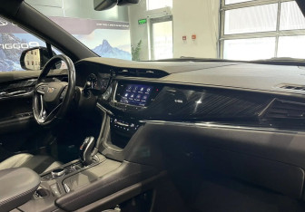 Подержанный автомобиль Cadillac XT6 2020 года (10 фото)