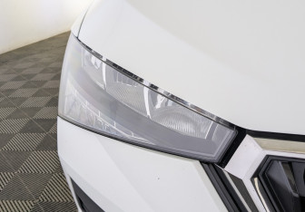 Подержанный автомобиль Skoda Rapid Liftback 2021 года (11 фото)