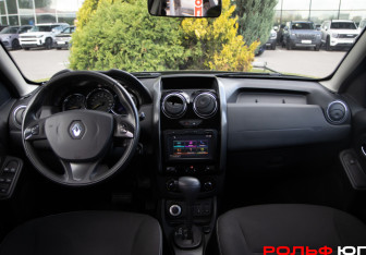 Подержанный автомобиль Renault Duster 2017 года (11 фото)