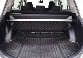 Подержанный автомобиль Toyota RAV4 2016 года (22 фото)