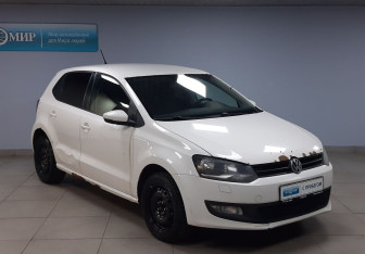 Подержанный автомобиль Volkswagen Polo Hatchback 2010 года (3 фото)