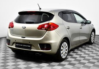 Подержанный автомобиль Kia Ceed Hatchback 2016 года (5 фото)