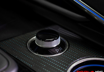 Подержанный автомобиль Zeekr 001 2023 года (19 фото)