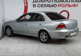 Подержанный автомобиль Nissan Almera Classic 2007 года (5 фото)