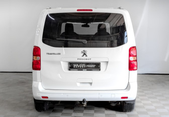 Подержанный автомобиль Peugeot Traveller 2021 года (6 фото)