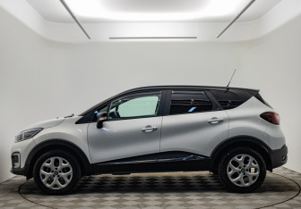 Подержанный автомобиль Renault Kaptur 2016 года (8 фото)