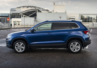 Подержанный автомобиль Skoda Karoq 2021 года (8 фото)