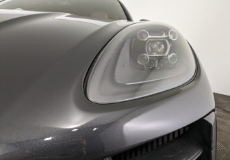 Подержанный автомобиль Porsche Macan 2021 года (11 фото)