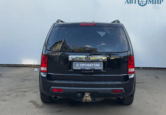 Подержанный автомобиль Honda Pilot 2008 года (6 фото)
