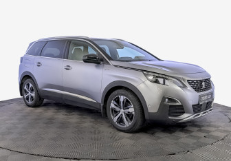 Подержанный автомобиль Peugeot 5008 Suv 2018 года (3 фото)