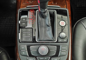 Подержанный автомобиль Audi A6 Sedan 2014 года (14 фото)