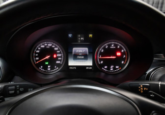 Подержанный автомобиль Mercedes-Benz GLC Coupe 2015 года (13 фото)