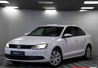 Подержанный автомобиль Volkswagen Jetta Sedan 2014 года (22 фото)