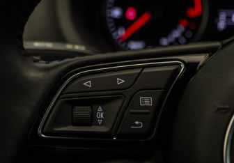 Подержанный автомобиль Audi A3 Sedan 2018 года (11 фото)