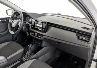 Подержанный автомобиль Skoda Rapid Liftback 2021 года (11 фото)