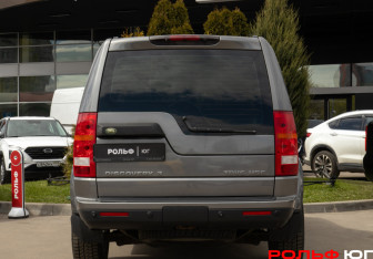 Подержанный автомобиль Land Rover Discovery 2008 года (24 фото)