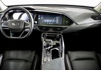 Подержанный автомобиль Geely Tugella 2021 года (12 фото)