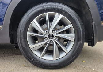 Подержанный автомобиль Hyundai Santa Fe 2019 года (23 фото)