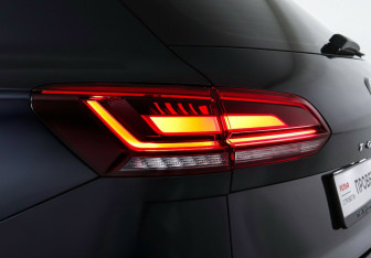 Подержанный автомобиль Volkswagen Touareg 2018 года (7 фото)