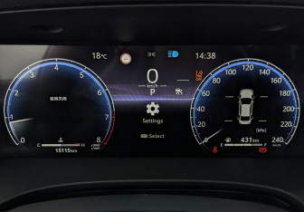 Подержанный автомобиль Toyota Camry Sedan 2024 года (16 фото)