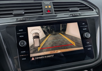Подержанный автомобиль Volkswagen Tiguan 2018 года (25 фото)