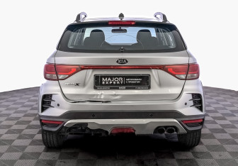Подержанный автомобиль Kia Rio Hatchback 2021 года (6 фото)