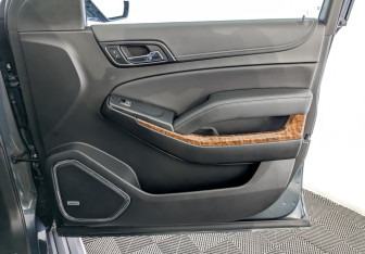 Подержанный автомобиль Chevrolet Tahoe 2020 года (27 фото)