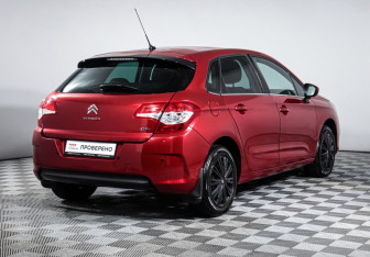 Подержанный автомобиль Citroen C4 Hatchback 2013 года (5 фото)