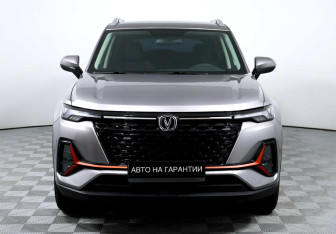 Подержанный автомобиль Changan CS35PLUS 2022 года (2 фото)