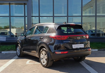 Подержанный автомобиль Kia Sportage 2017 года (7 фото)