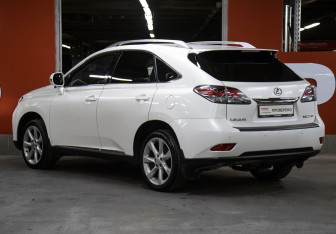 Подержанный автомобиль Lexus RX 2014 года (7 фото)