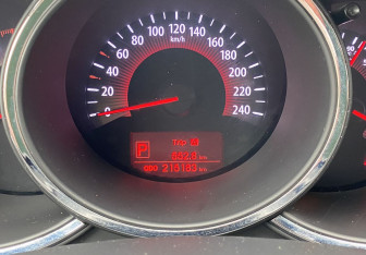 Подержанный автомобиль Kia Sorento 2011 года (17 фото)