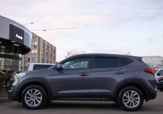 Подержанный автомобиль Hyundai Tucson 2015 года (6 фото)