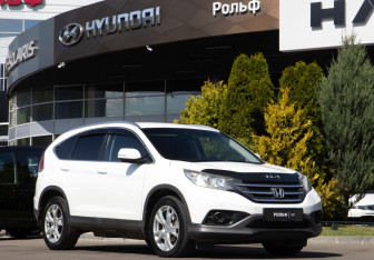 Подержанный автомобиль Honda CR-V 2013 года (2 фото)