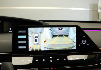 Подержанный автомобиль Changan UNI-K 2023 года (19 фото)