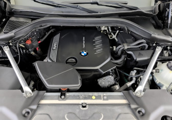 Подержанный автомобиль BMW X3 2019 года (9 фото)