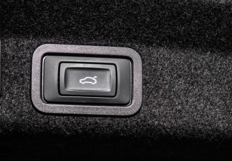 Подержанный автомобиль Audi A6 Sedan 2021 года (24 фото)