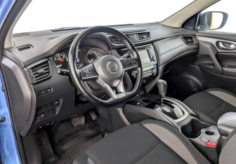 Подержанный автомобиль Nissan Qashqai 2021 года (16 фото)