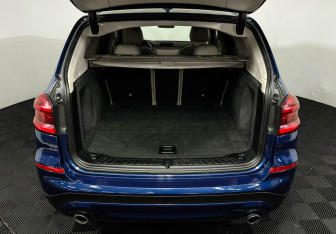 Подержанный автомобиль BMW X3 2018 года (9 фото)
