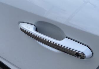 Подержанный автомобиль Toyota RAV4 2019 года (20 фото)