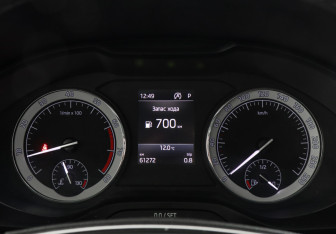 Подержанный автомобиль Skoda Karoq 2020 года (11 фото)