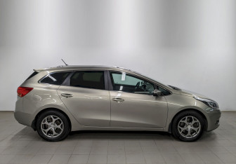Подержанный автомобиль Kia Ceed Wagon 2014 года (4 фото)