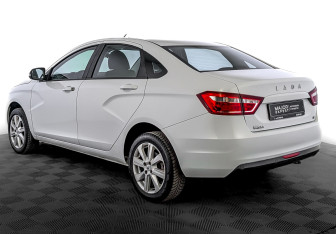 Подержанный автомобиль LADA (ВАЗ) Vesta Sedan 2019 года (7 фото)