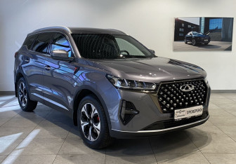 Подержанный автомобиль Chery Tiggo 7 Pro Max 2023 года (3 фото)