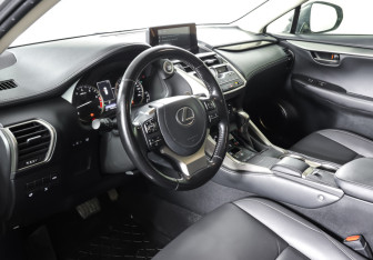 Подержанный автомобиль Lexus NX 2021 года (15 фото)