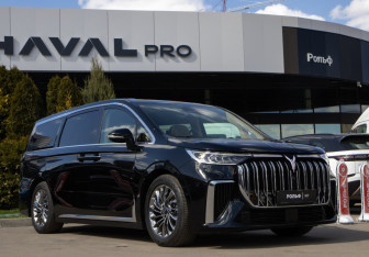 Подержанный автомобиль Voyah Dream 2023 года (2 фото)